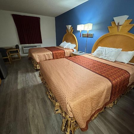 Express Inn Джънкшън Сити Екстериор снимка