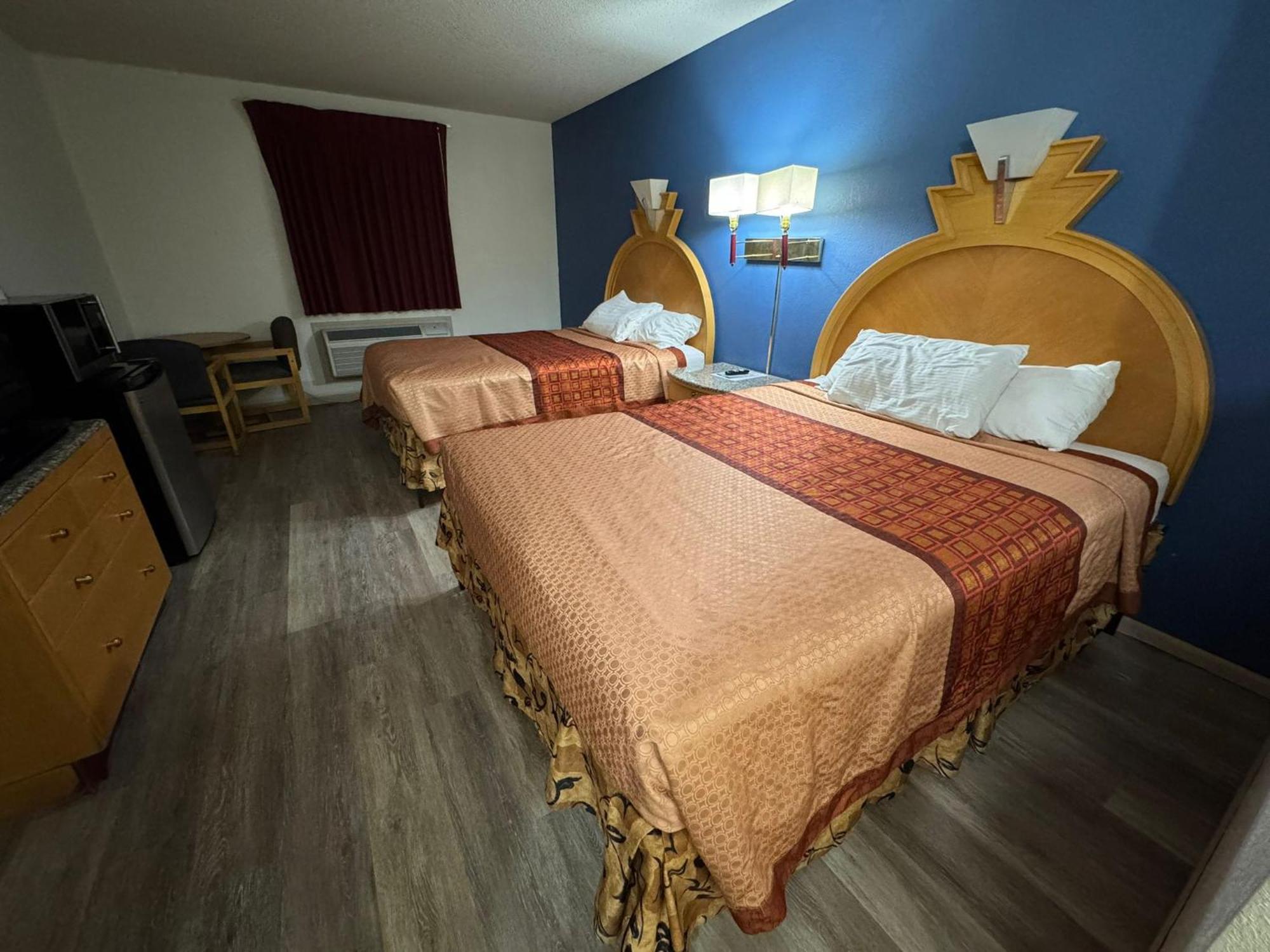 Express Inn Джънкшън Сити Екстериор снимка