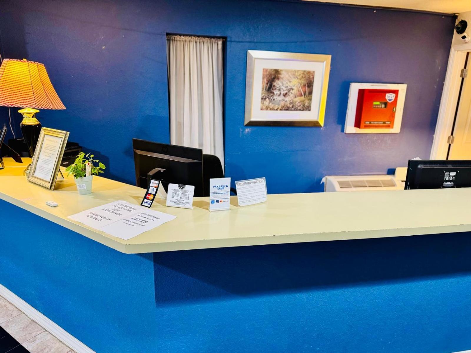 Express Inn Джънкшън Сити Екстериор снимка
